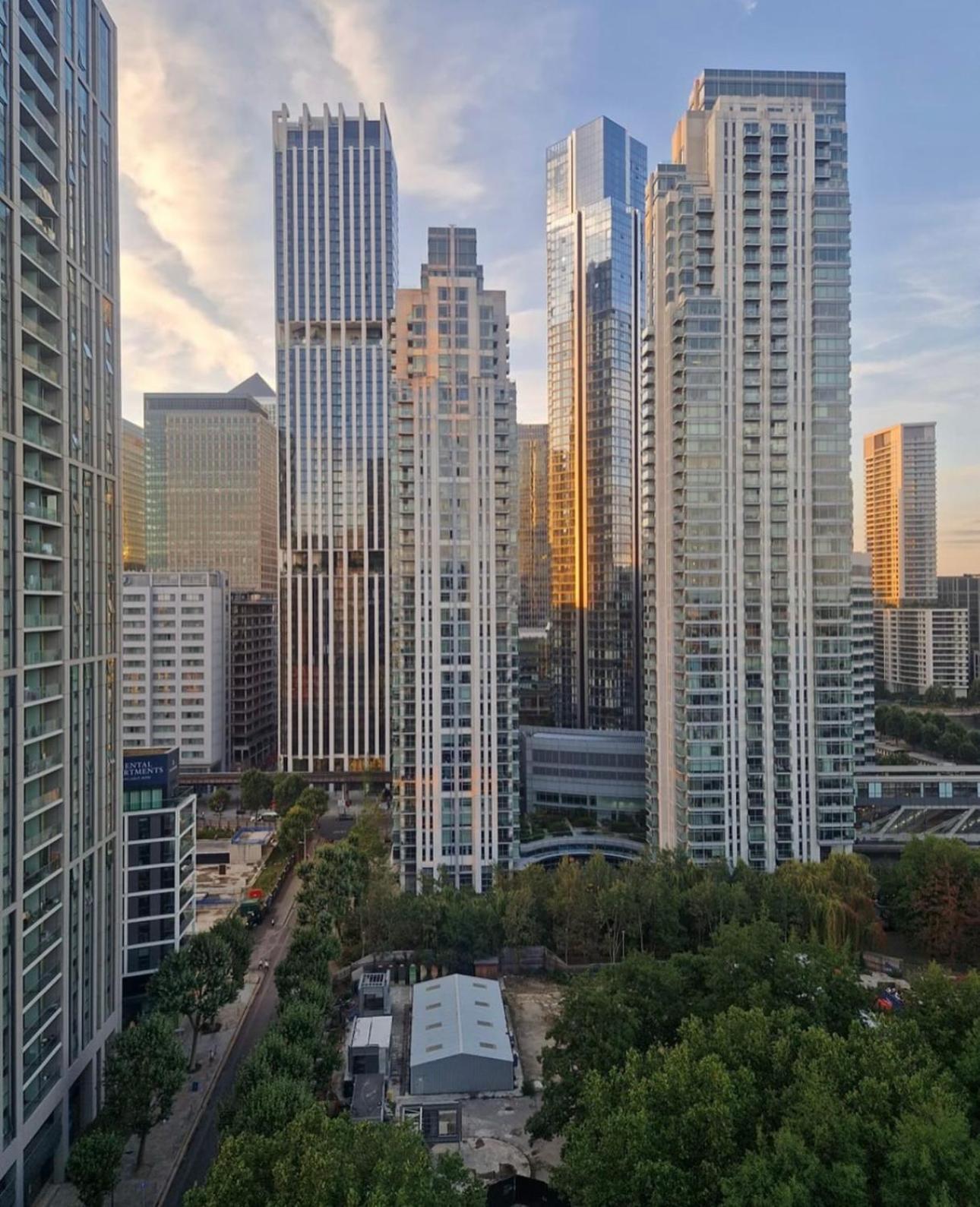 Waterfront Apartament *