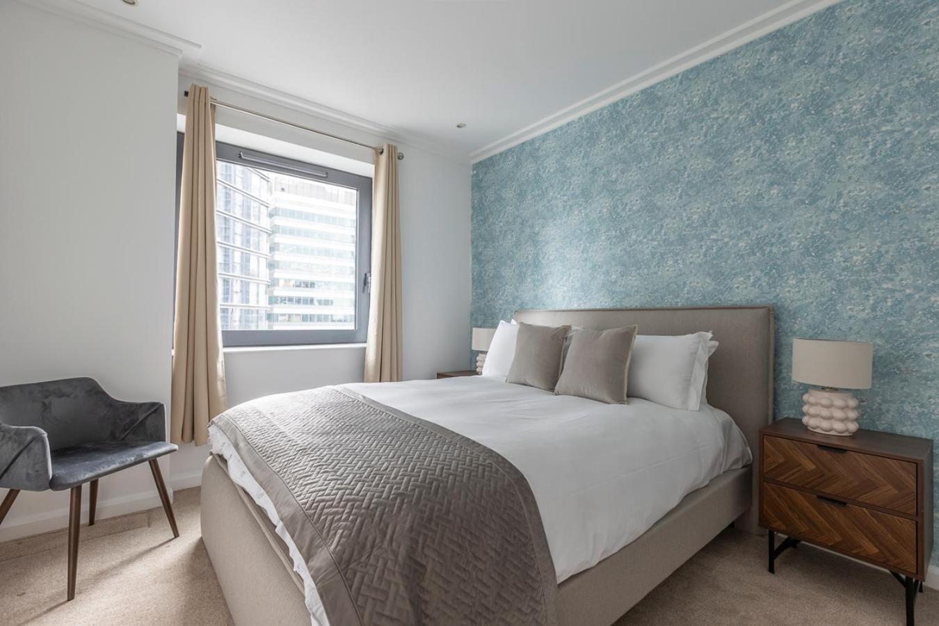Waterfront Apartament Londra